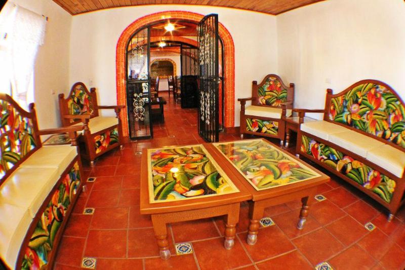 Plaza Mexicana Margarita'S Creel Exterior photo